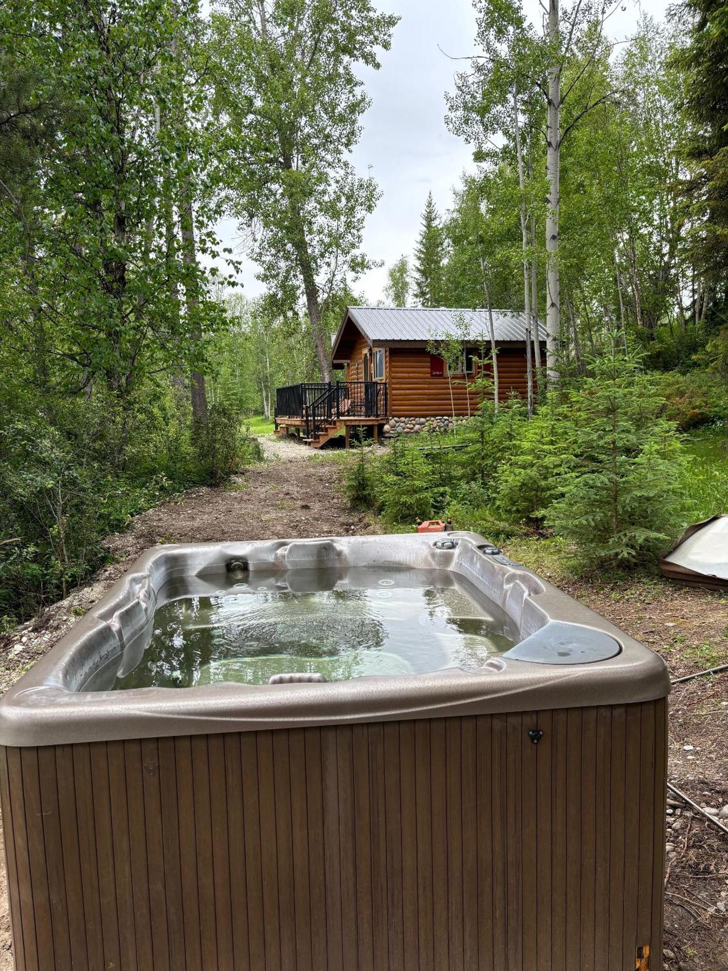 Rocky Mountain Cabins And Home โกลเดน ภายนอก รูปภาพ